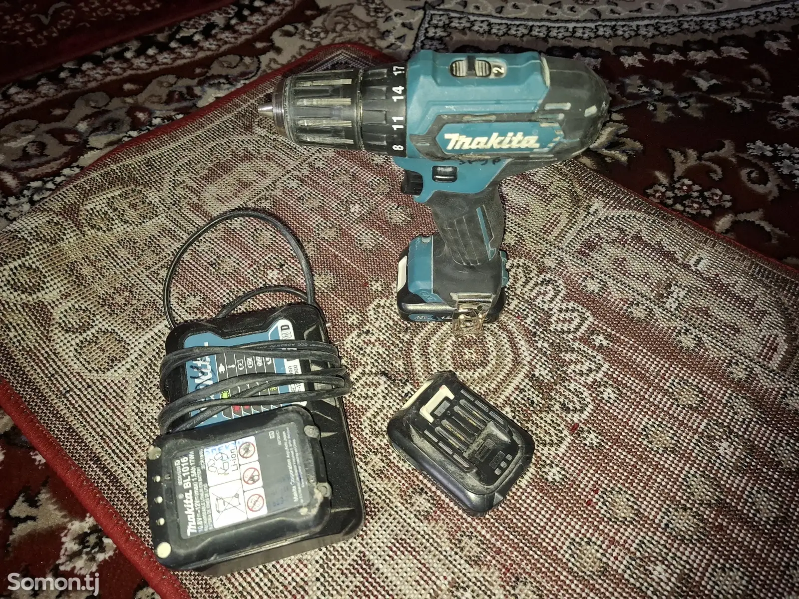 Шуруповёрт Makita 12v-1