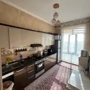 2-комн. квартира, 5 этаж, 75 м², Сино