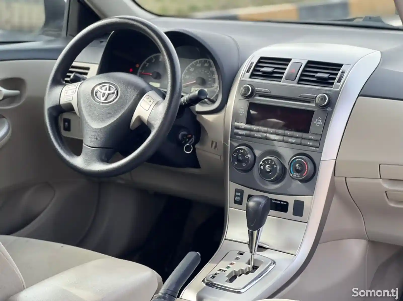 Toyota Corolla, 2011-5