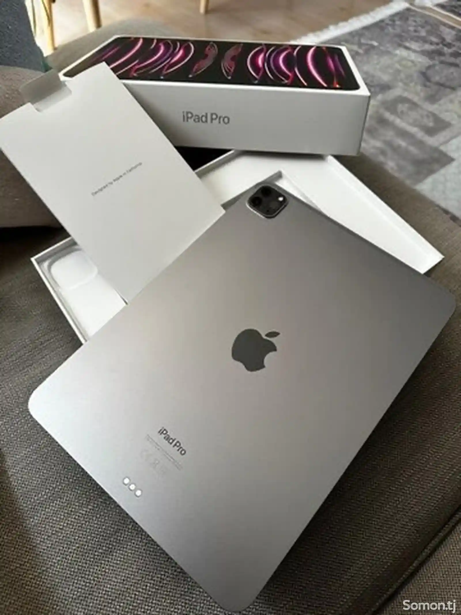 Apple iPad Pro M2 256гб-1