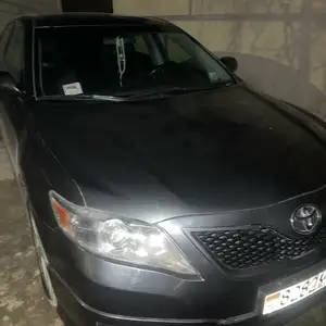 Toyota Camry, 2011