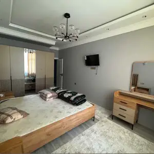 2-комн. квартира, 8 этаж, 69м², Зарнисор