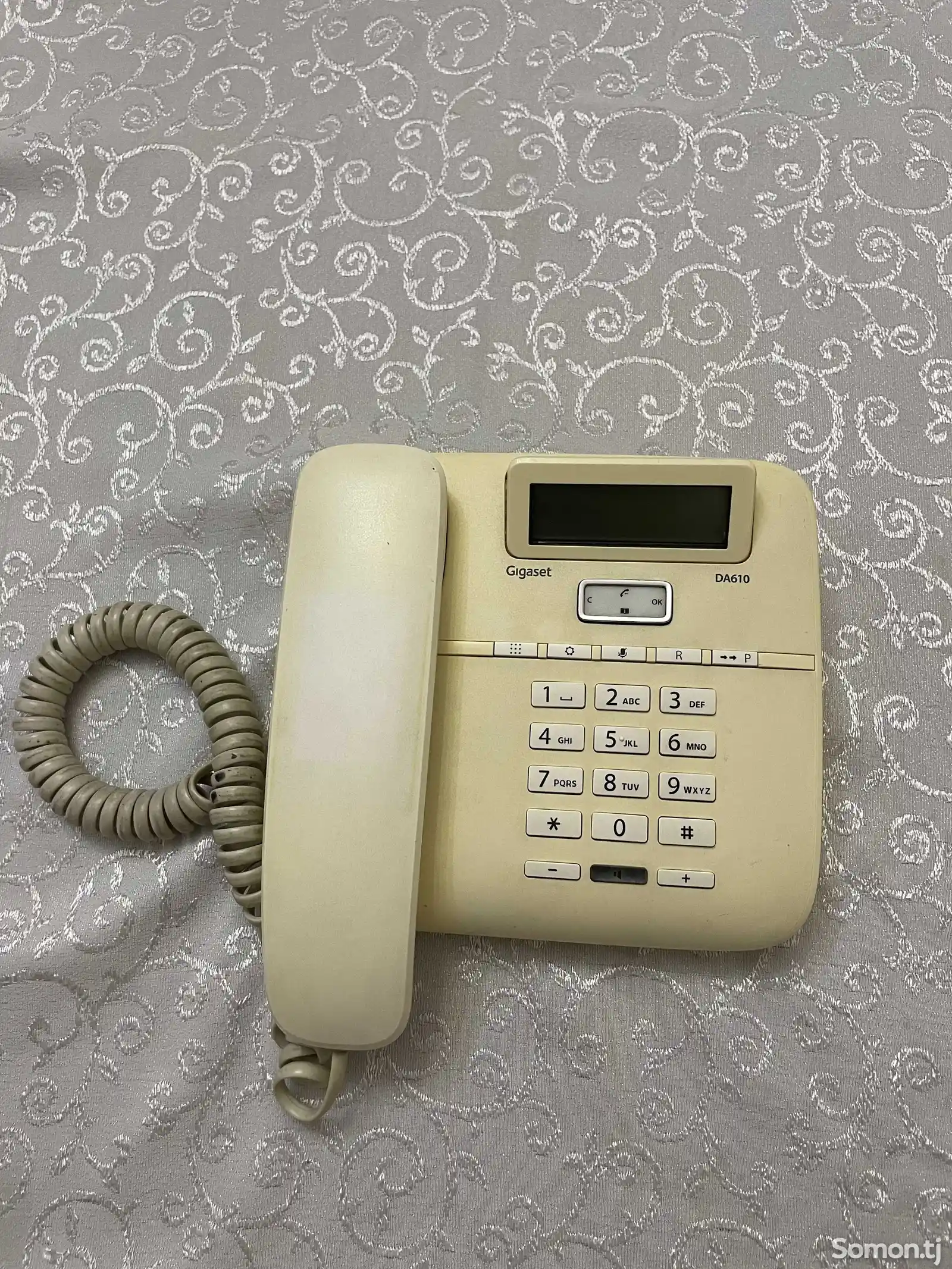 Телефон стационарный-1
