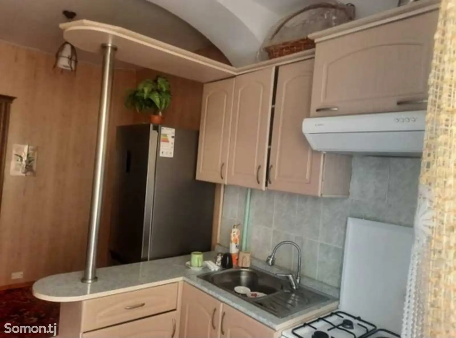 3-комн. квартира, 2 этаж, 60м², 28мкр-4