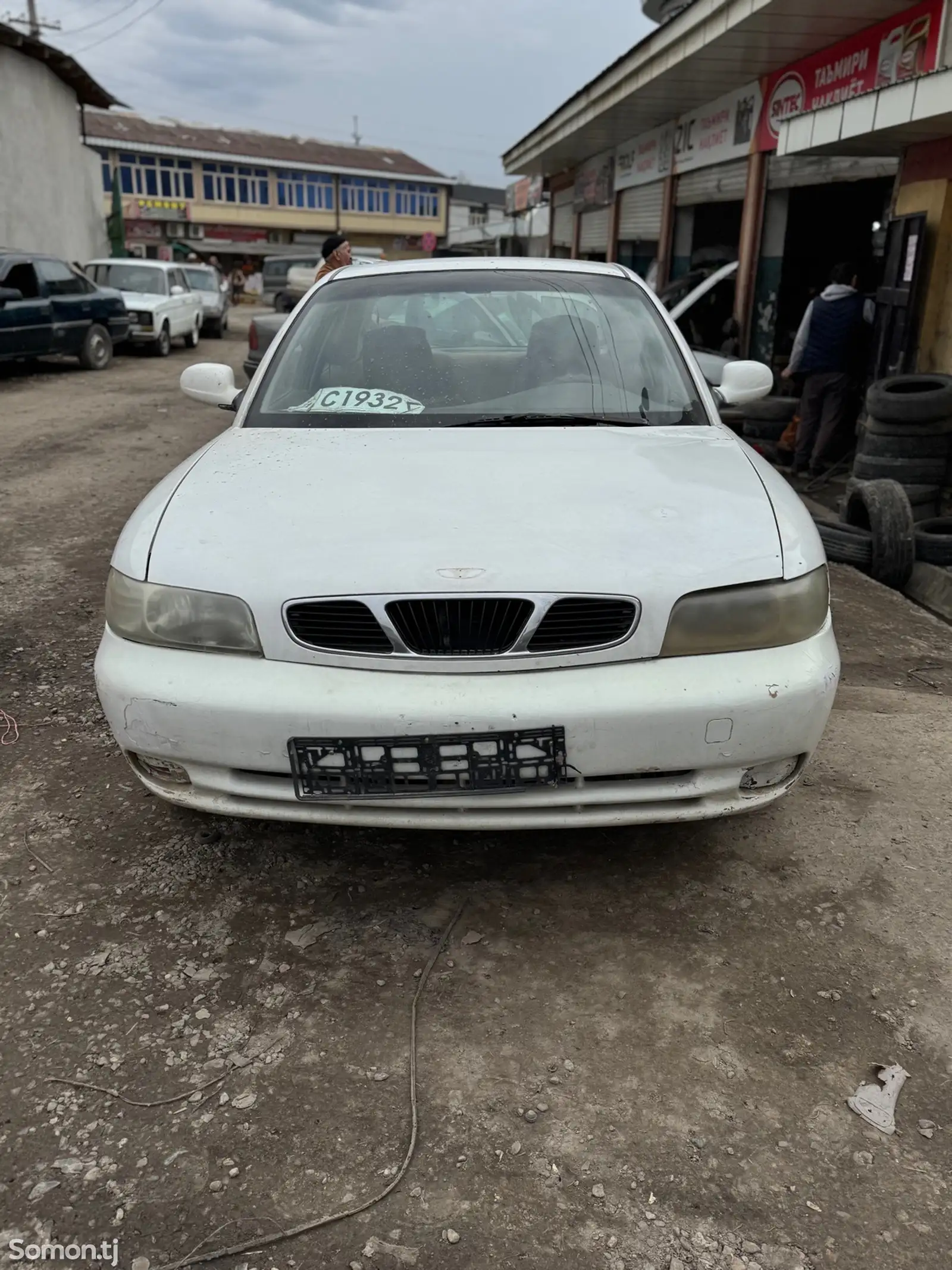 Daewoo Nubira, 1997-1