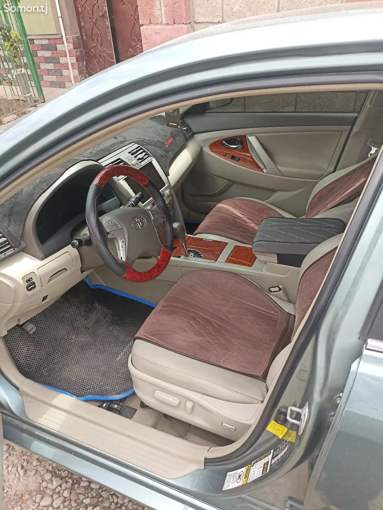 Toyota Camry, 2011-6