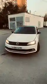 Volkswagen Jetta, 2015-4