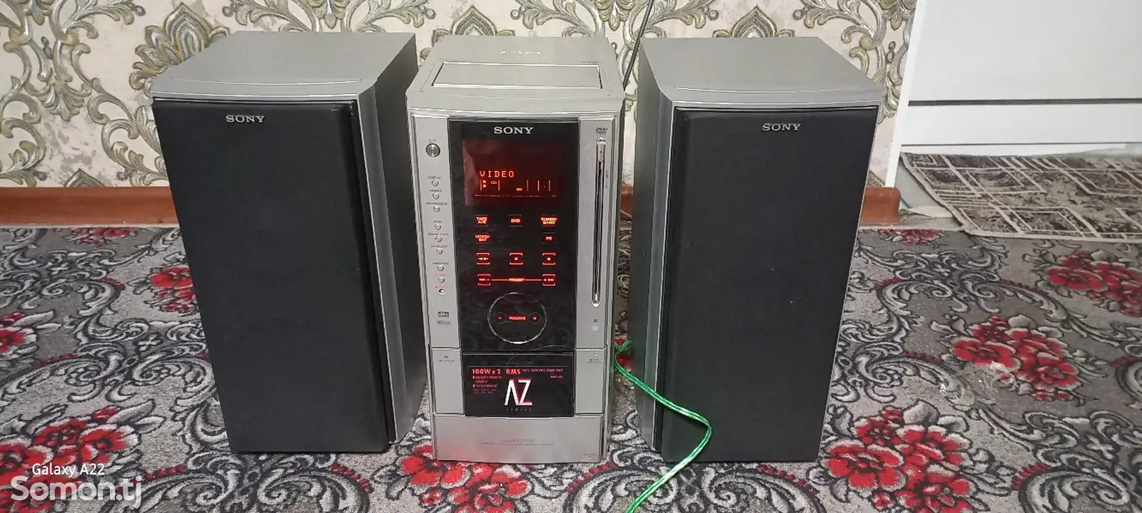 Музыкальный центр Sony-1