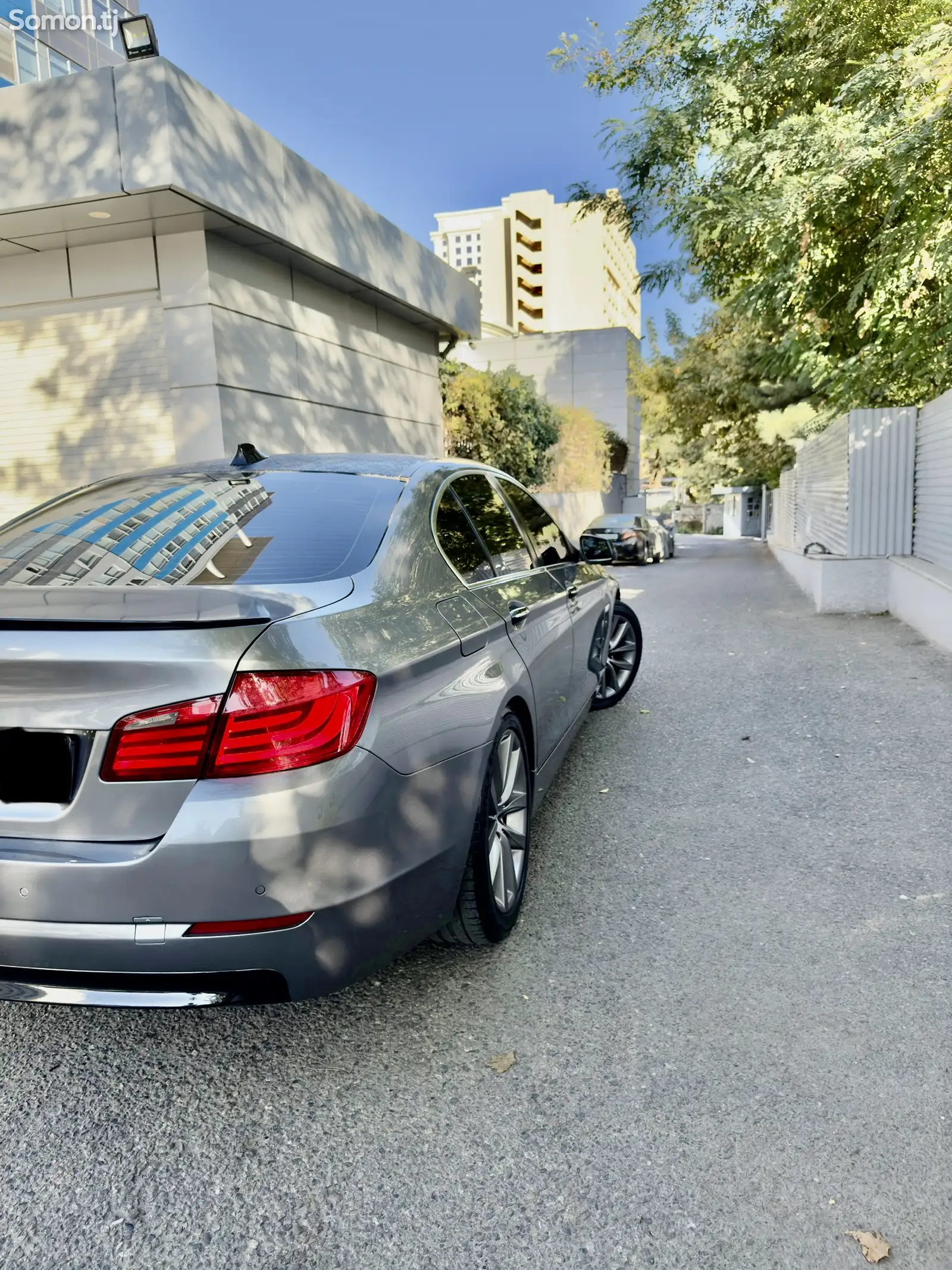 BMW 5 series, 2010-8