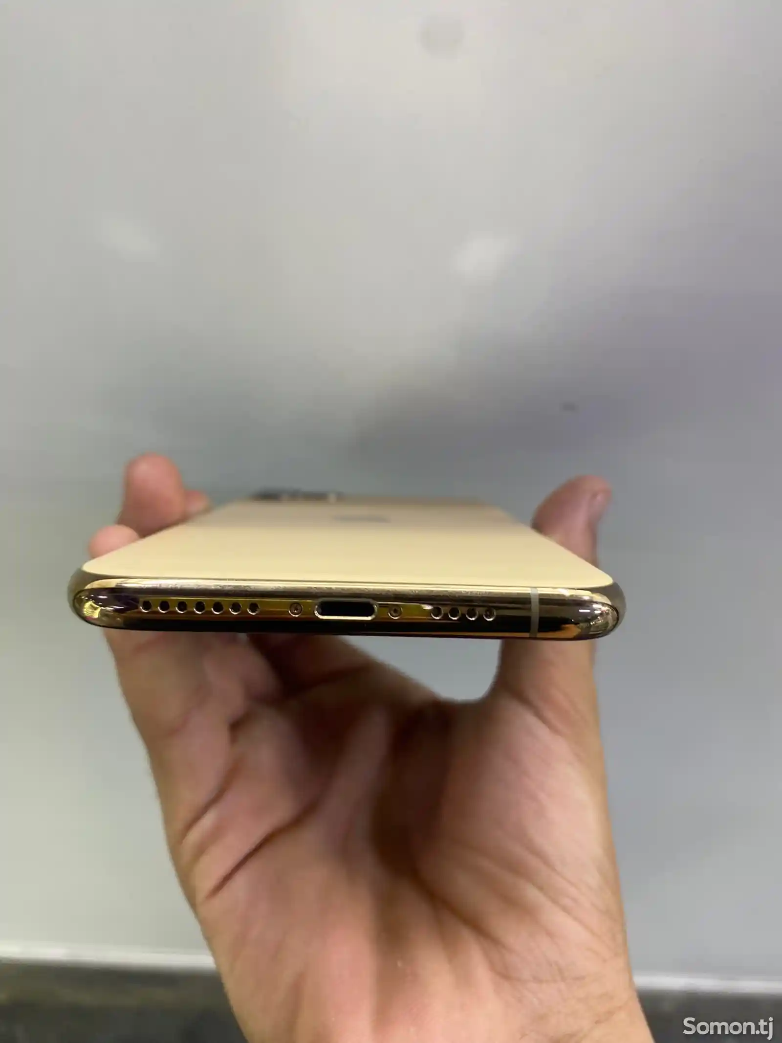 Apple iPhone 11 Pro Max, 64 gb, Gold-3