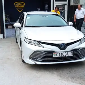 Toyota Camry, 2018