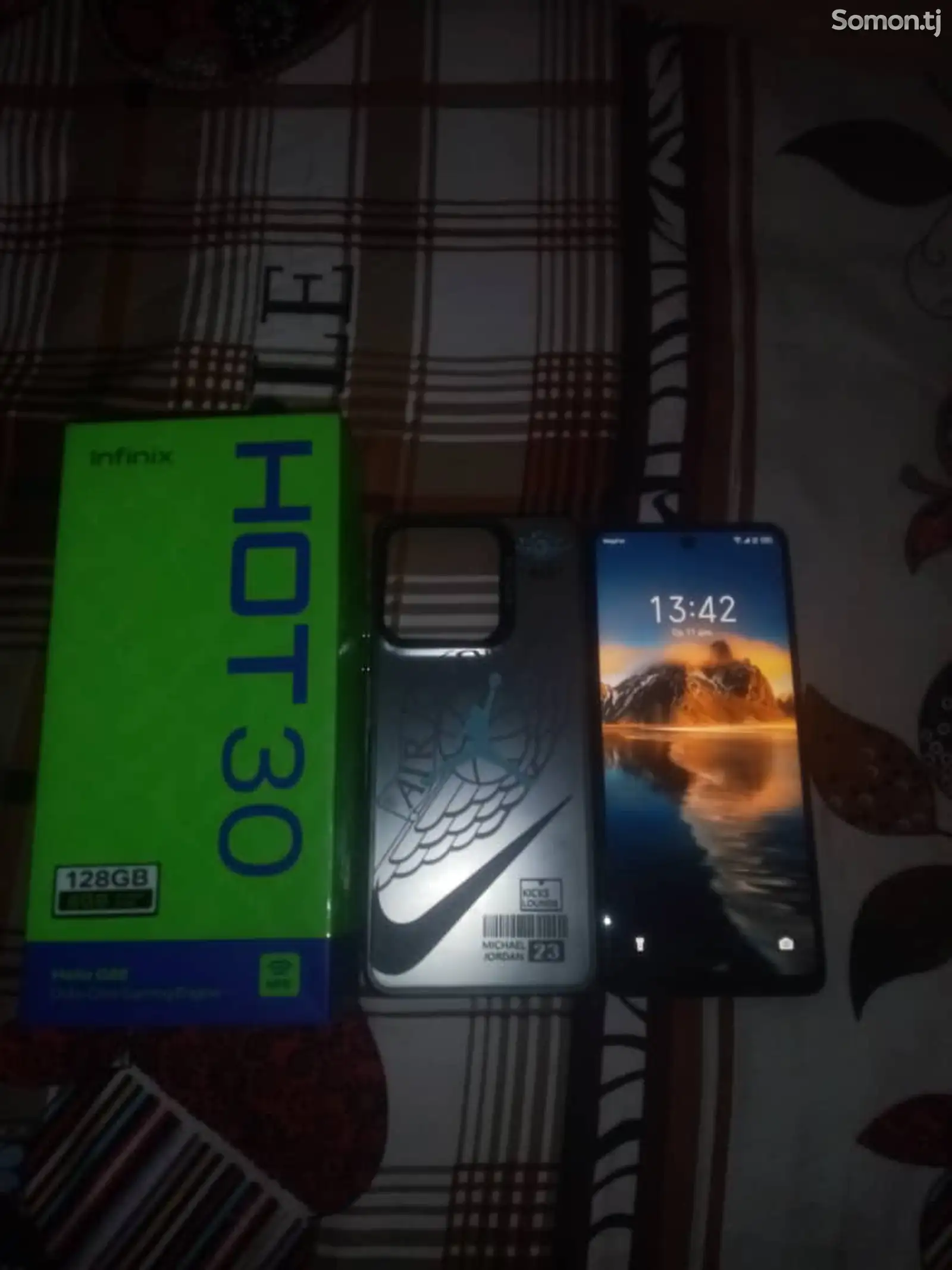 Infinix Hot 30-1