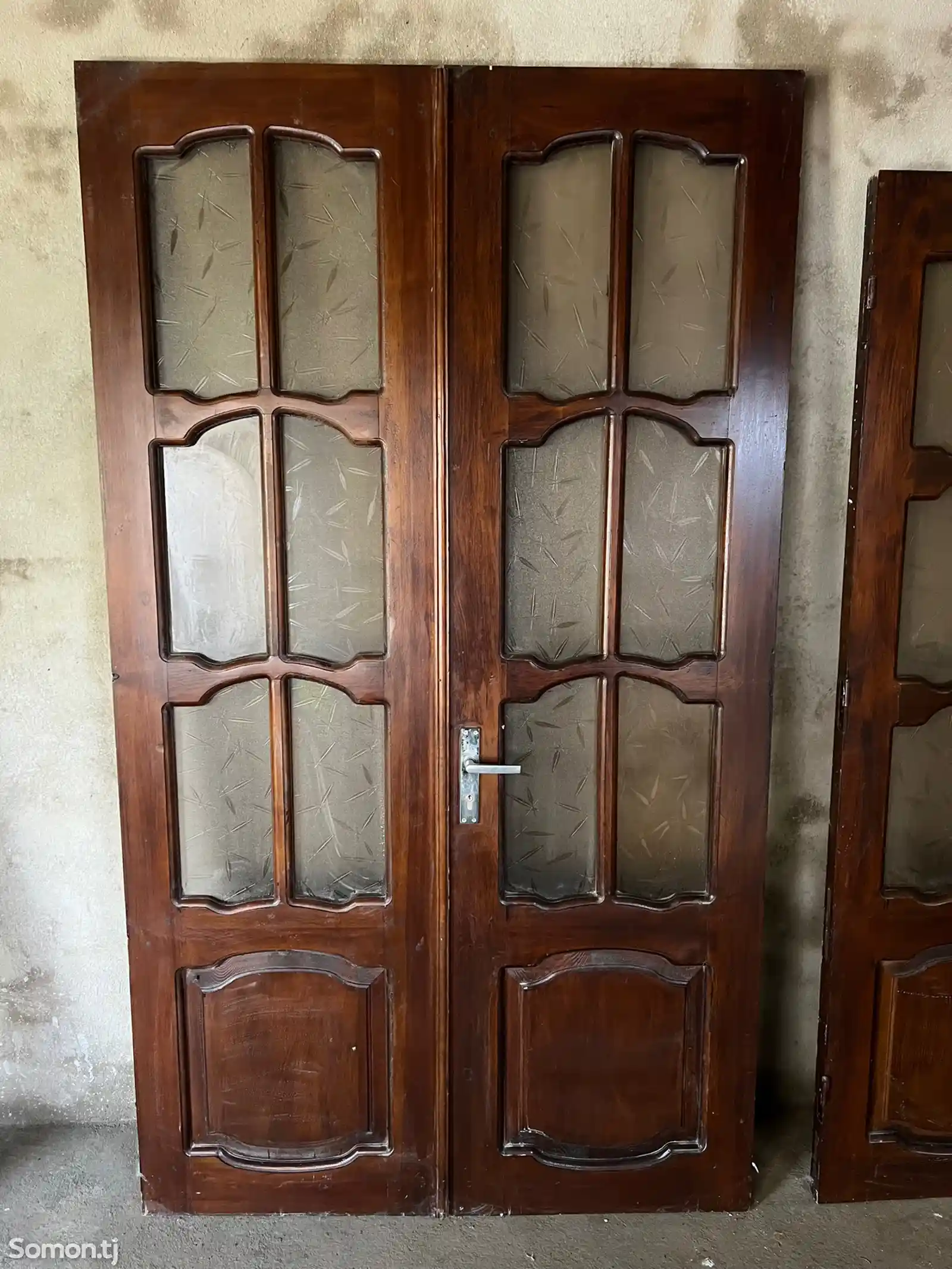 Двери деревянные-1