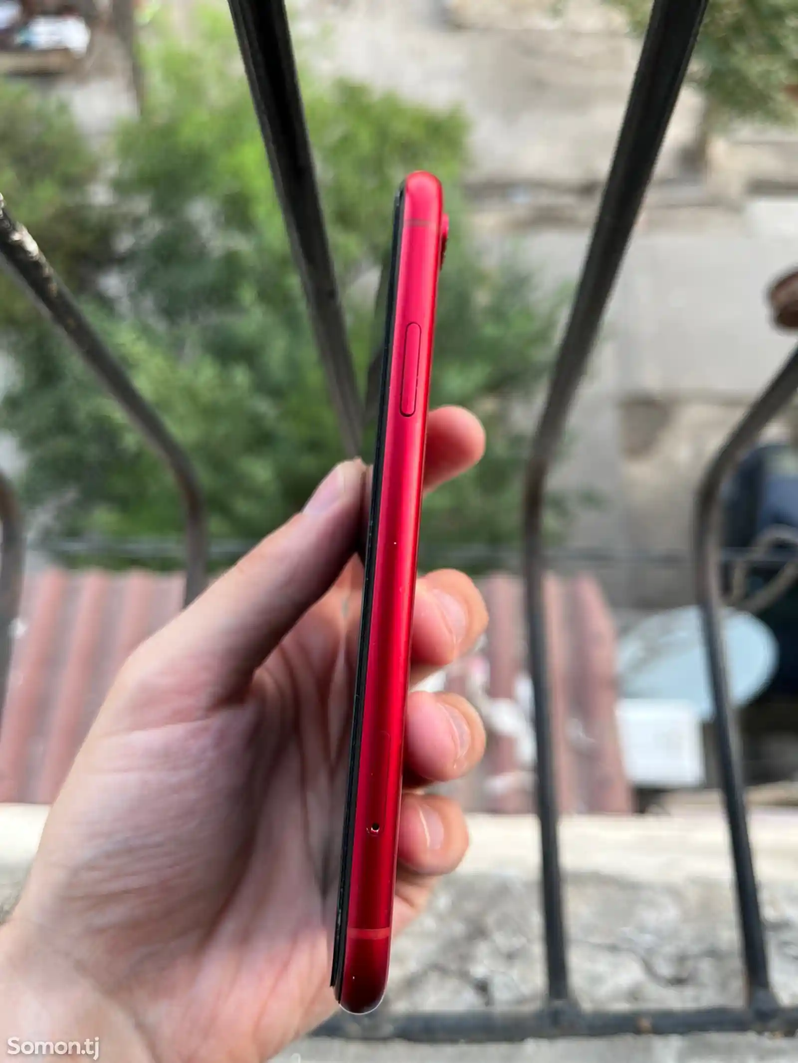 Apple iPhone Xr, 128 gb, Product Red-5