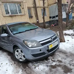 Opel Astra H, 2004