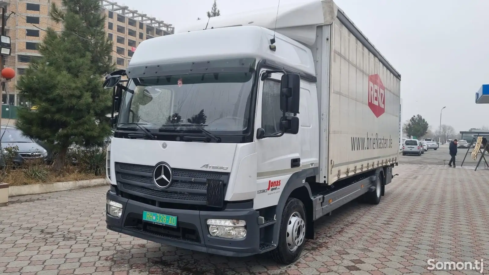 Бортовой грузовик Mercedes Atego 1230, 2014-1