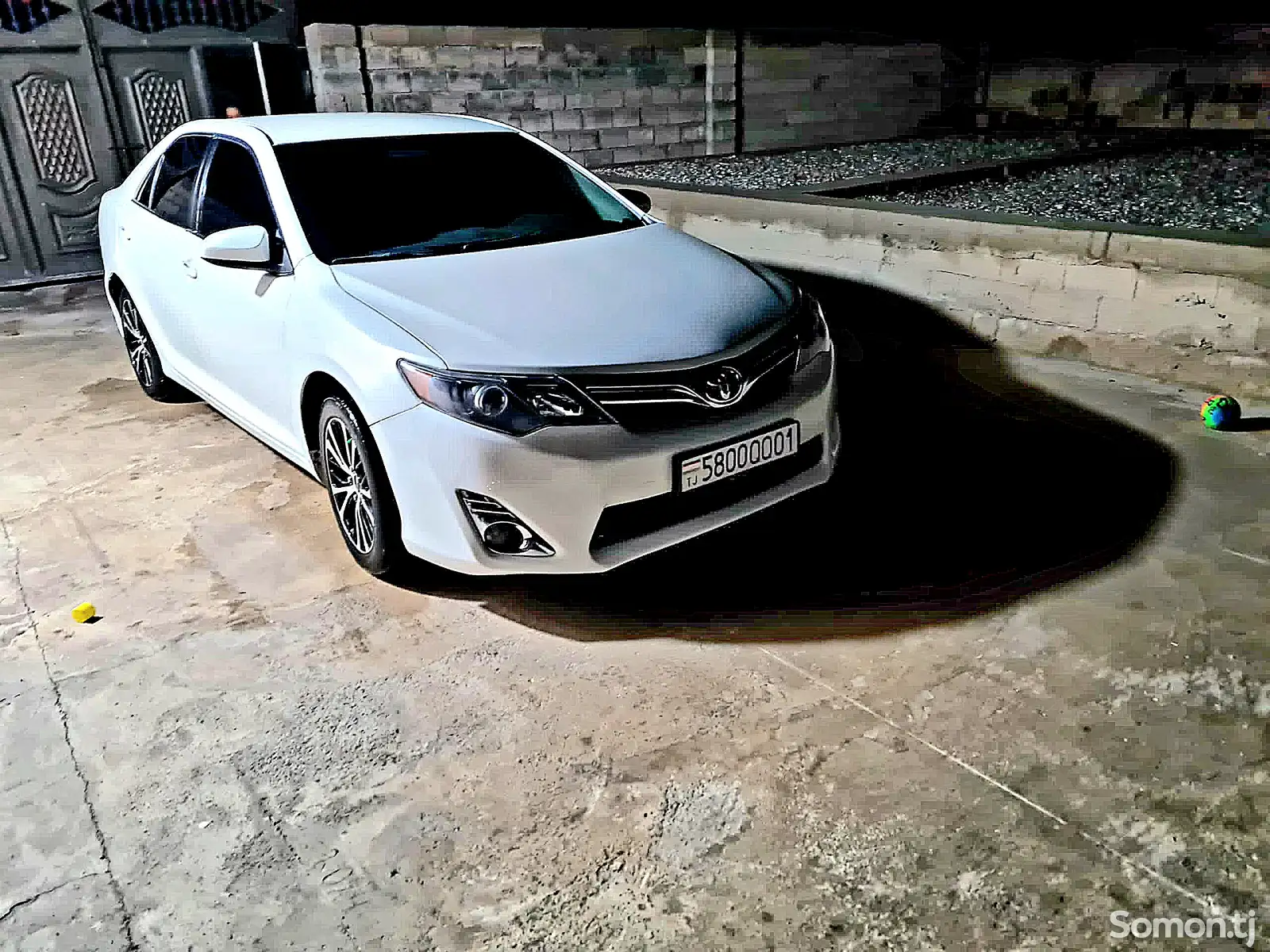 Toyota Camry, 2012-1