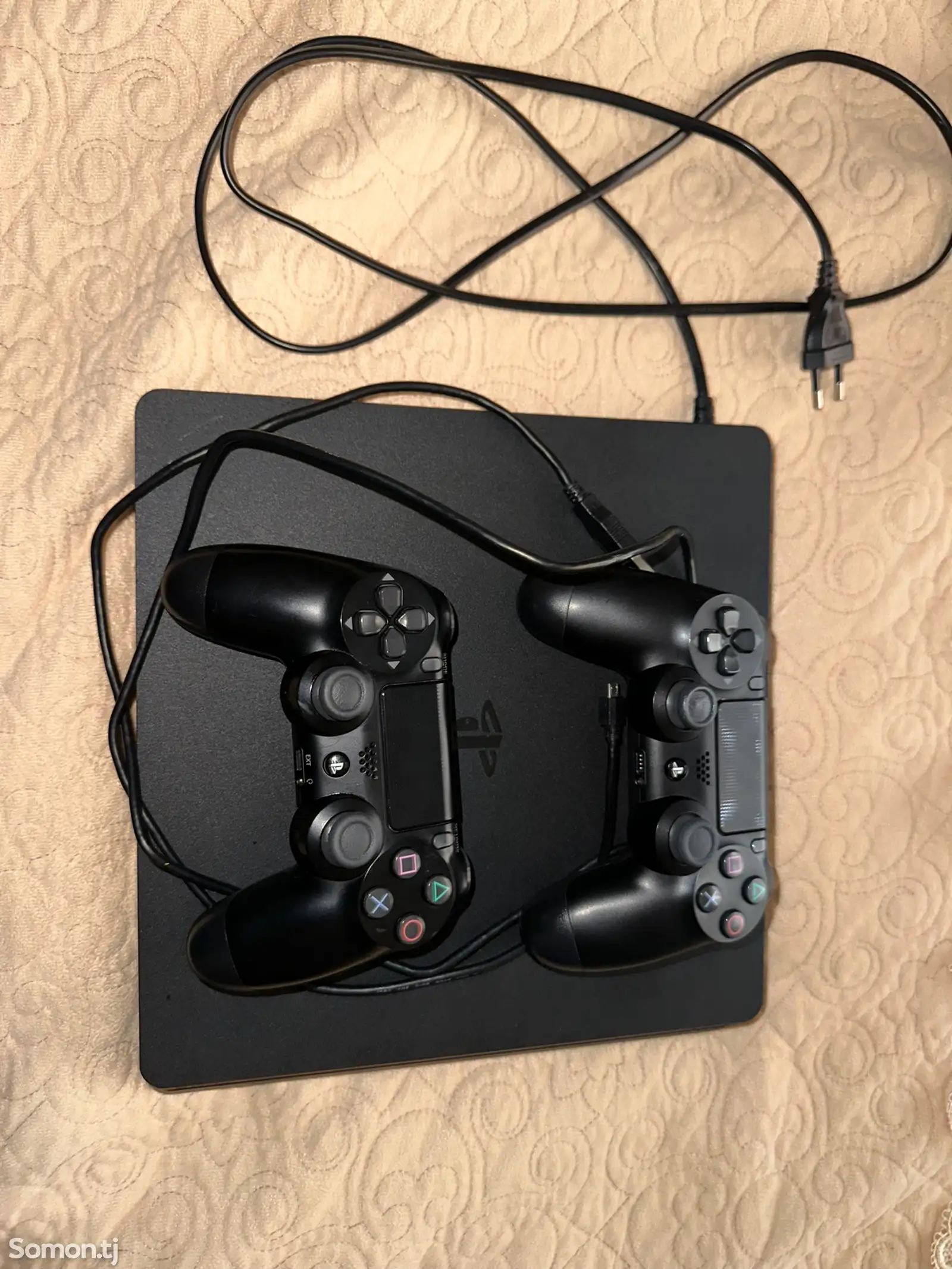 Игровая приставка Sony Playstation 4 Slim 500-1