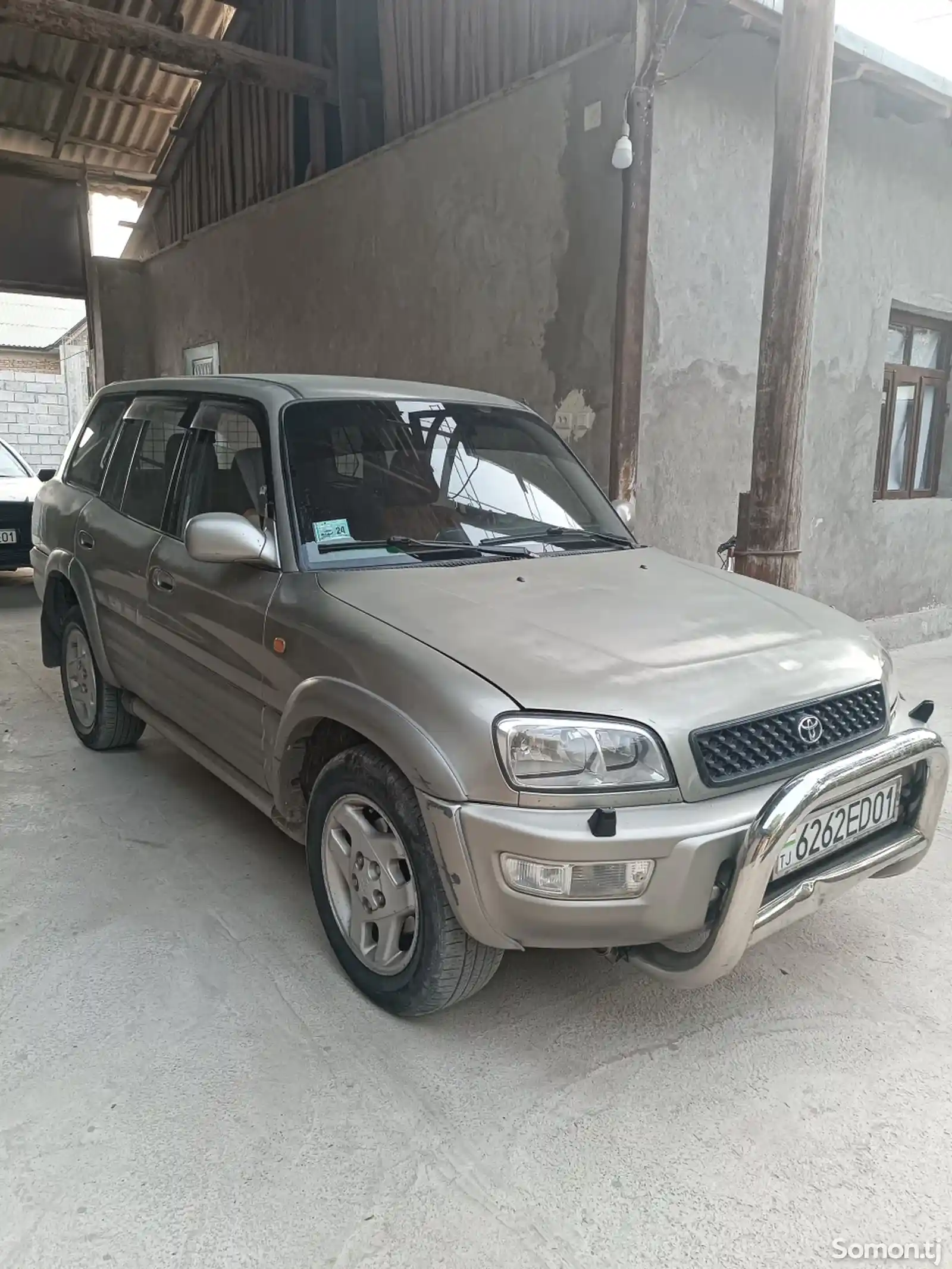 Toyota RAV 4, 2000-4