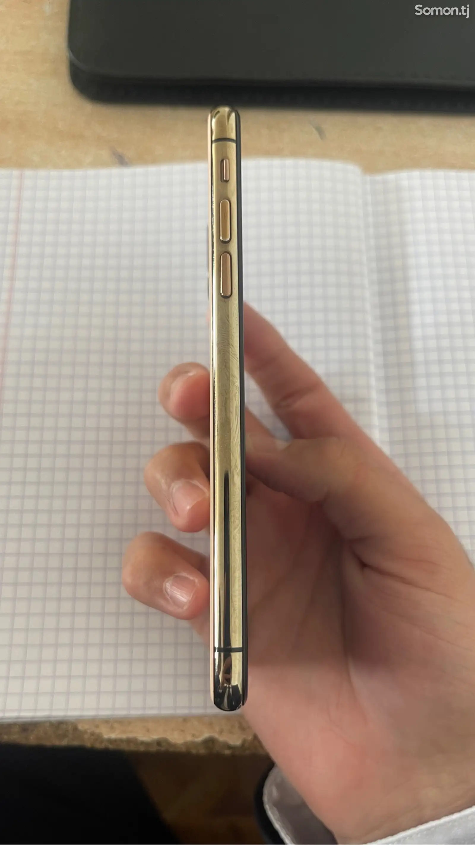 Apple iPhone Xs, 64 gb, Gold-3