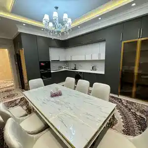 2-комн. квартира, 6 этаж, 105 м², И. Сомони