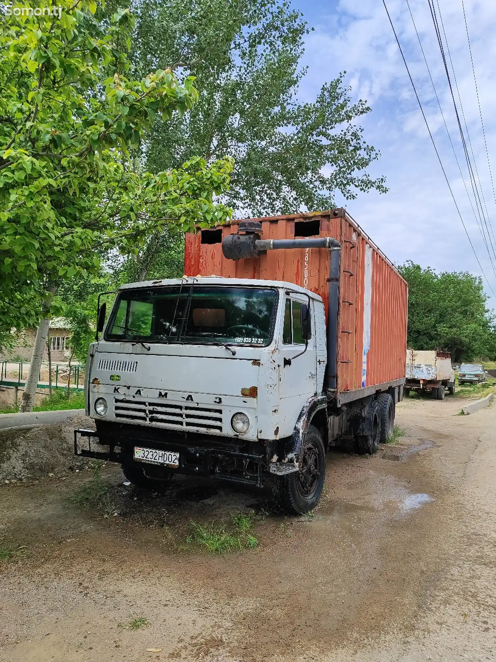 Бортовой грузовик КамАЗ-2