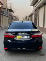 Toyota Camry, 2015-4