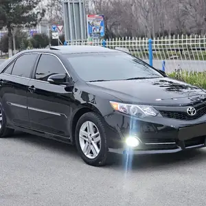 Toyota Camry, 2013