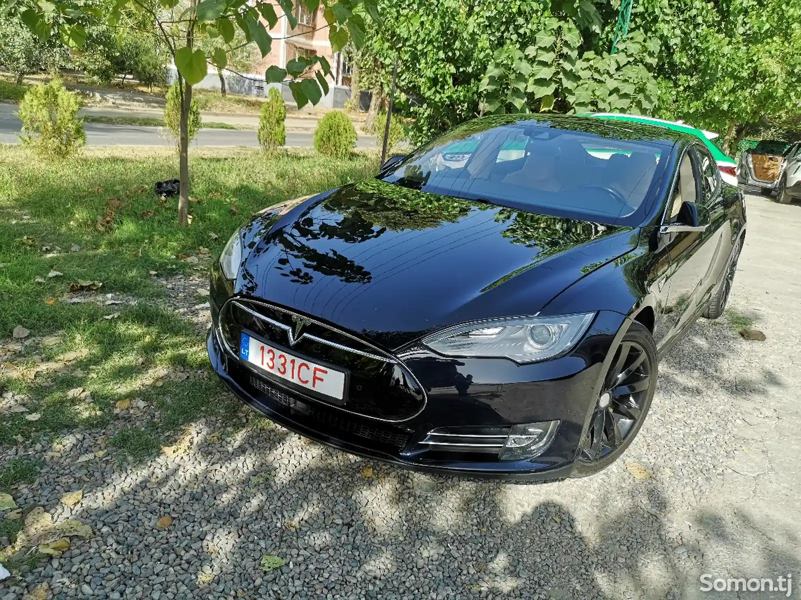 Tesla Model S, 2015-5