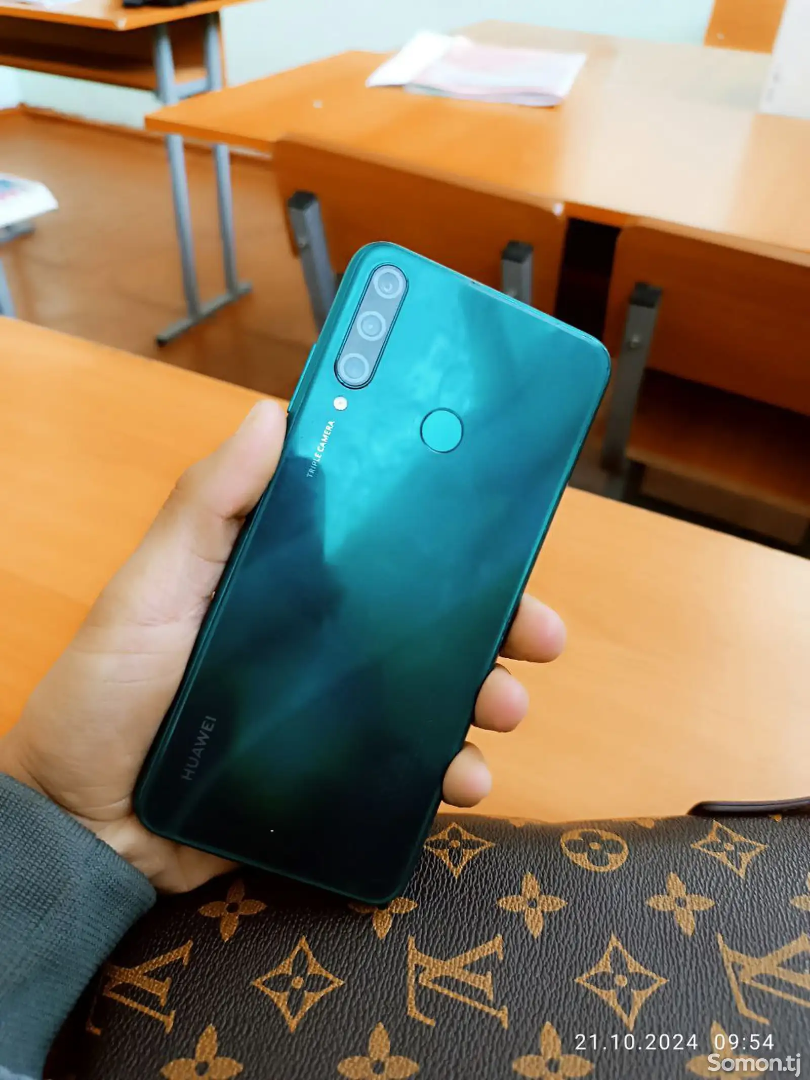 Huawei Y6p-2