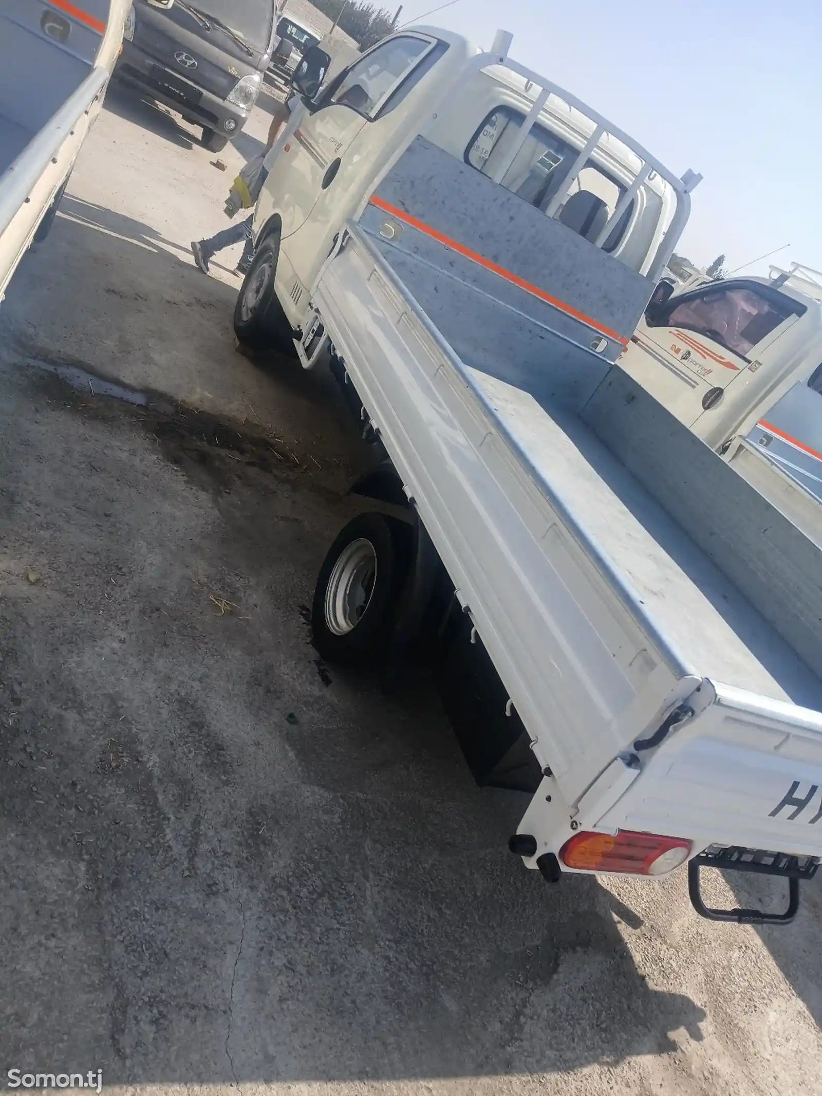 Бортовой автомобиль Hyundai Porter, 2011-9