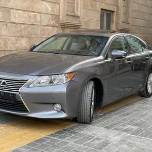 Lexus ES series, 2013