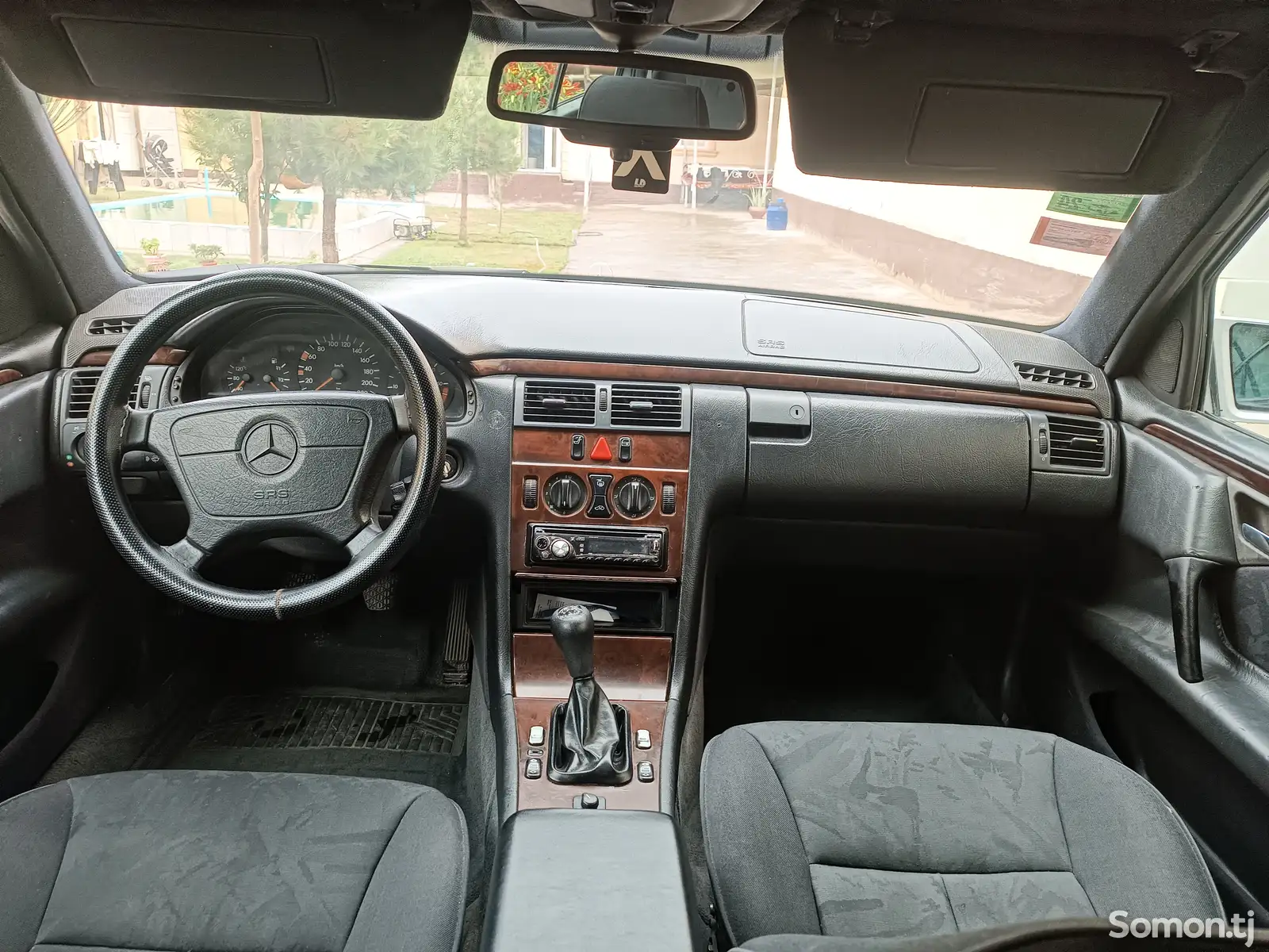 Mercedes-Benz E class, 1996-5