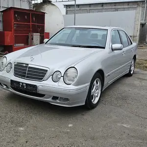 Mercedes-Benz E class, 2001