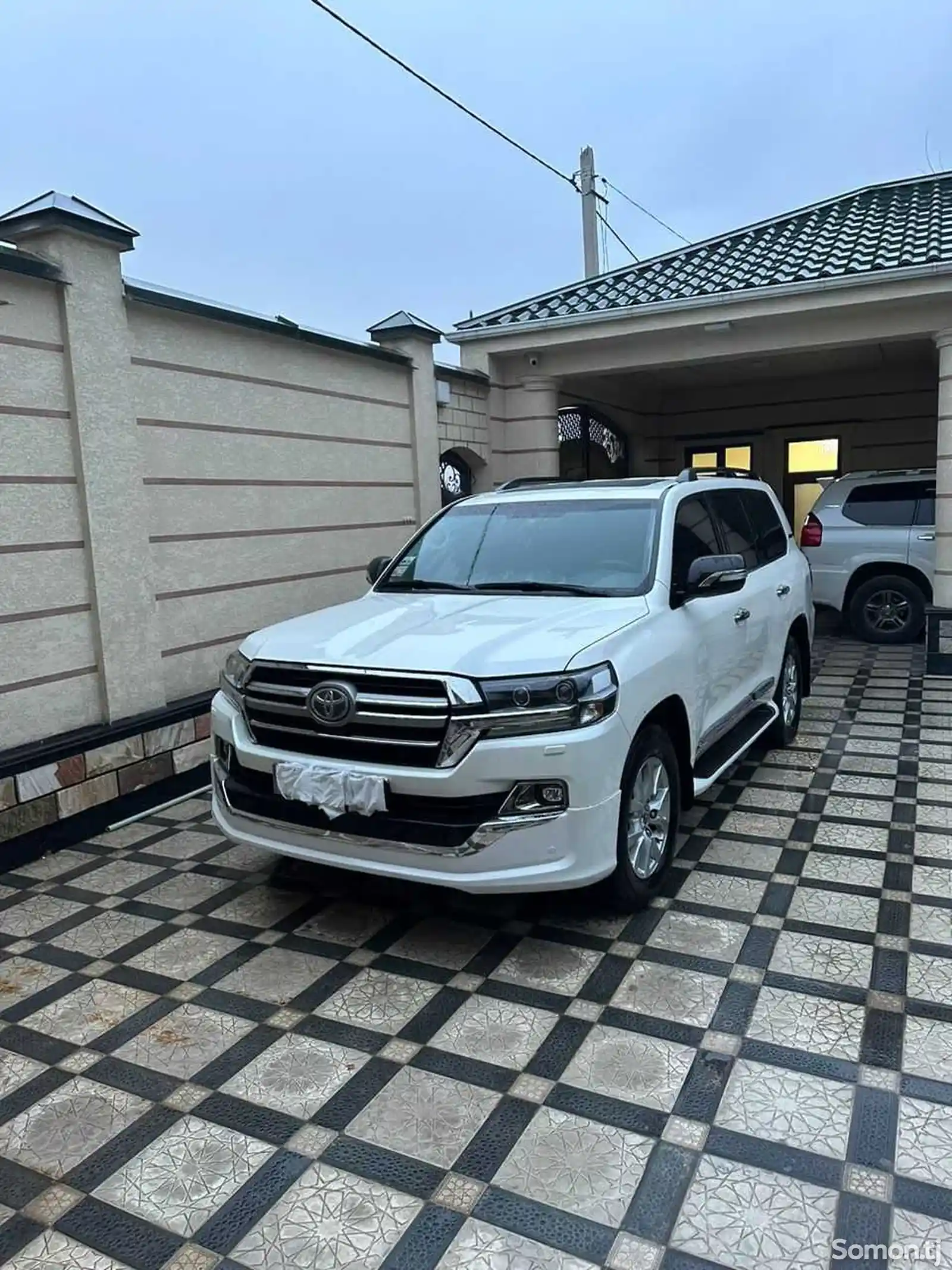 Toyota Land Cruiser, 2019-5