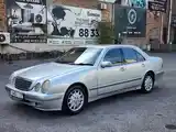 Mercedes-Benz E class, 2000-5