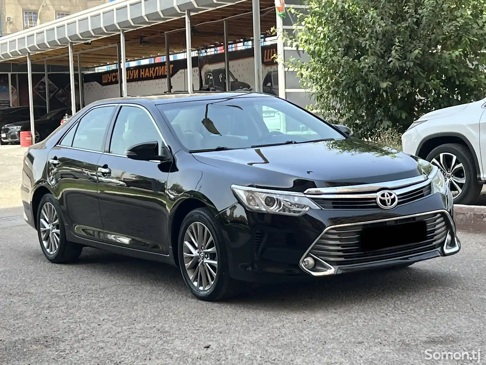 Toyota Camry, 2017-3