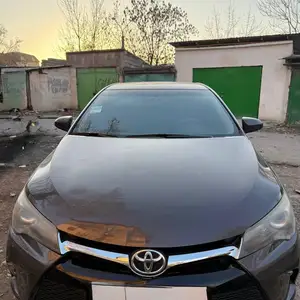 Toyota Camry, 2017