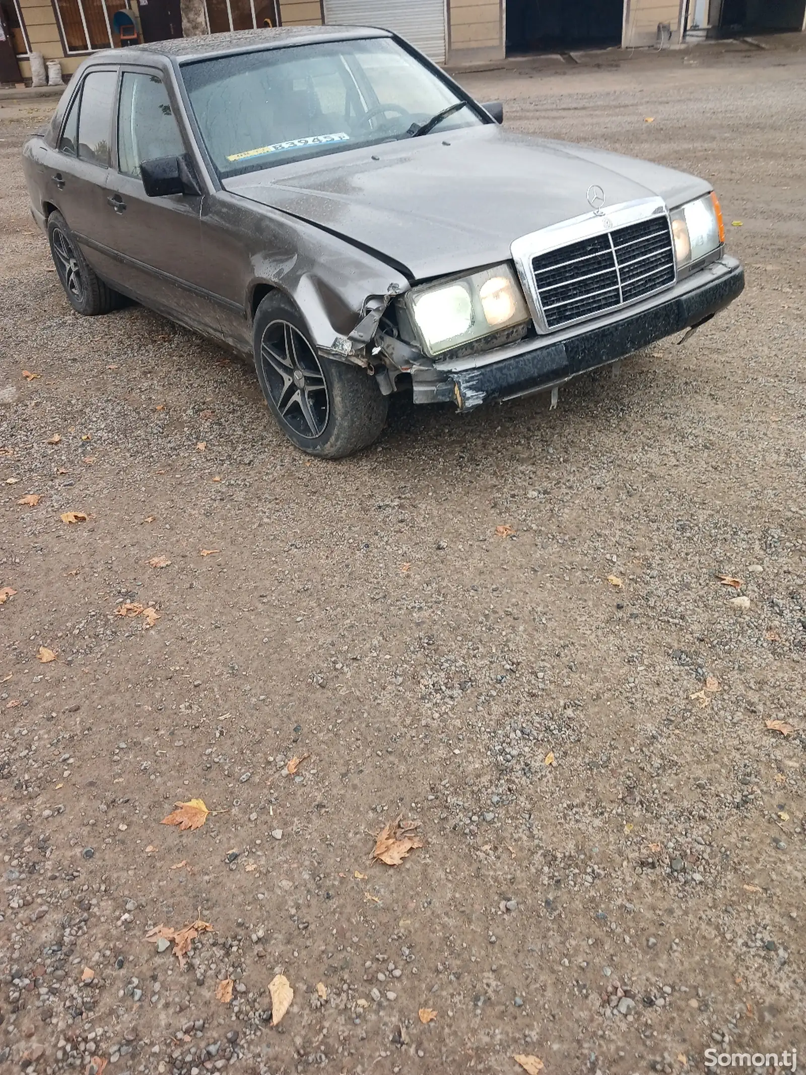 Mercedes-Benz W124, 1988-1