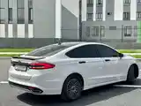 Ford Fusion, 2017-4