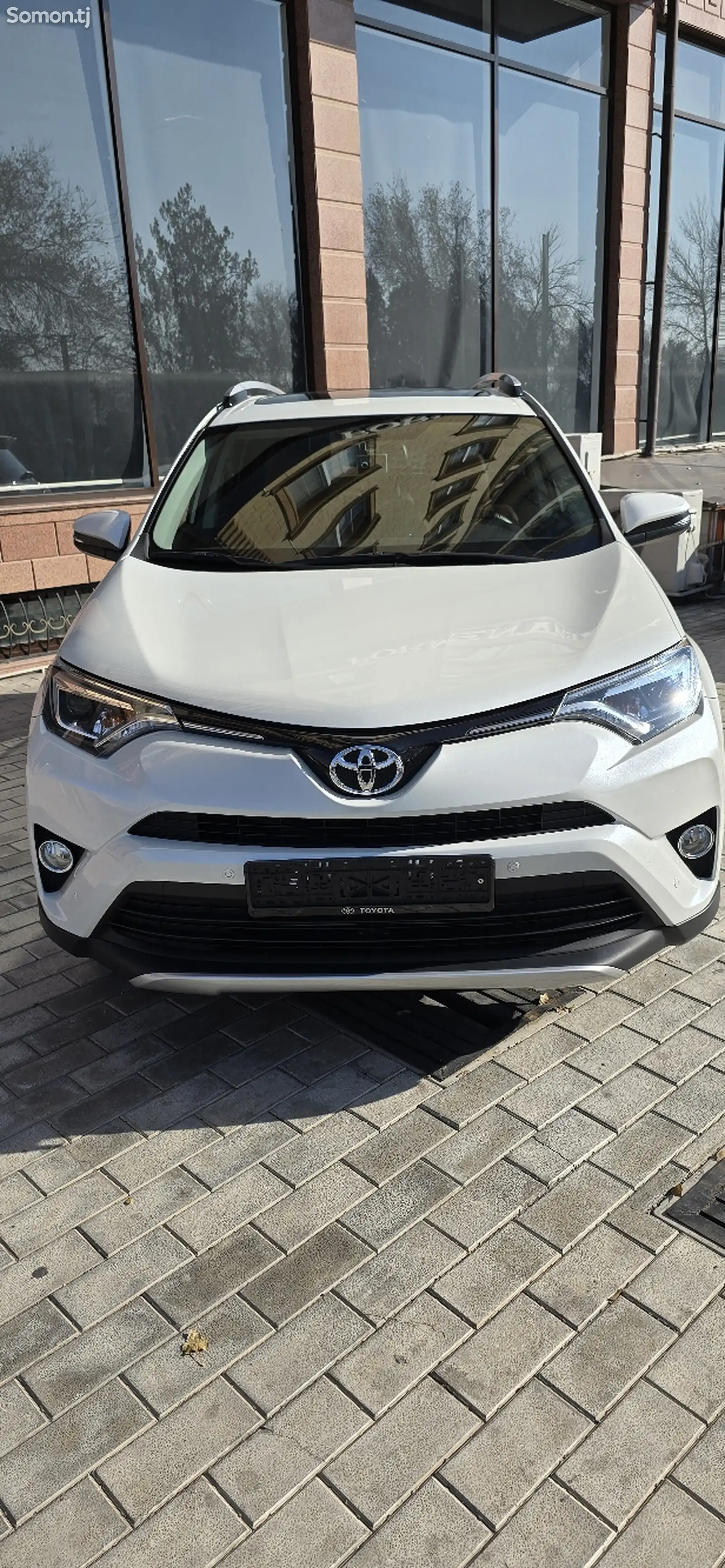 Toyota RAV 4, 2017-1