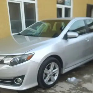 Toyota Camry, 2013