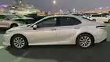 Toyota Camry, 2018-4