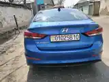 Hyundai Elantra, 2018-4