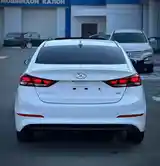 Hyundai Avante, 2016-5