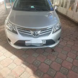 Toyota Avensis, 2013