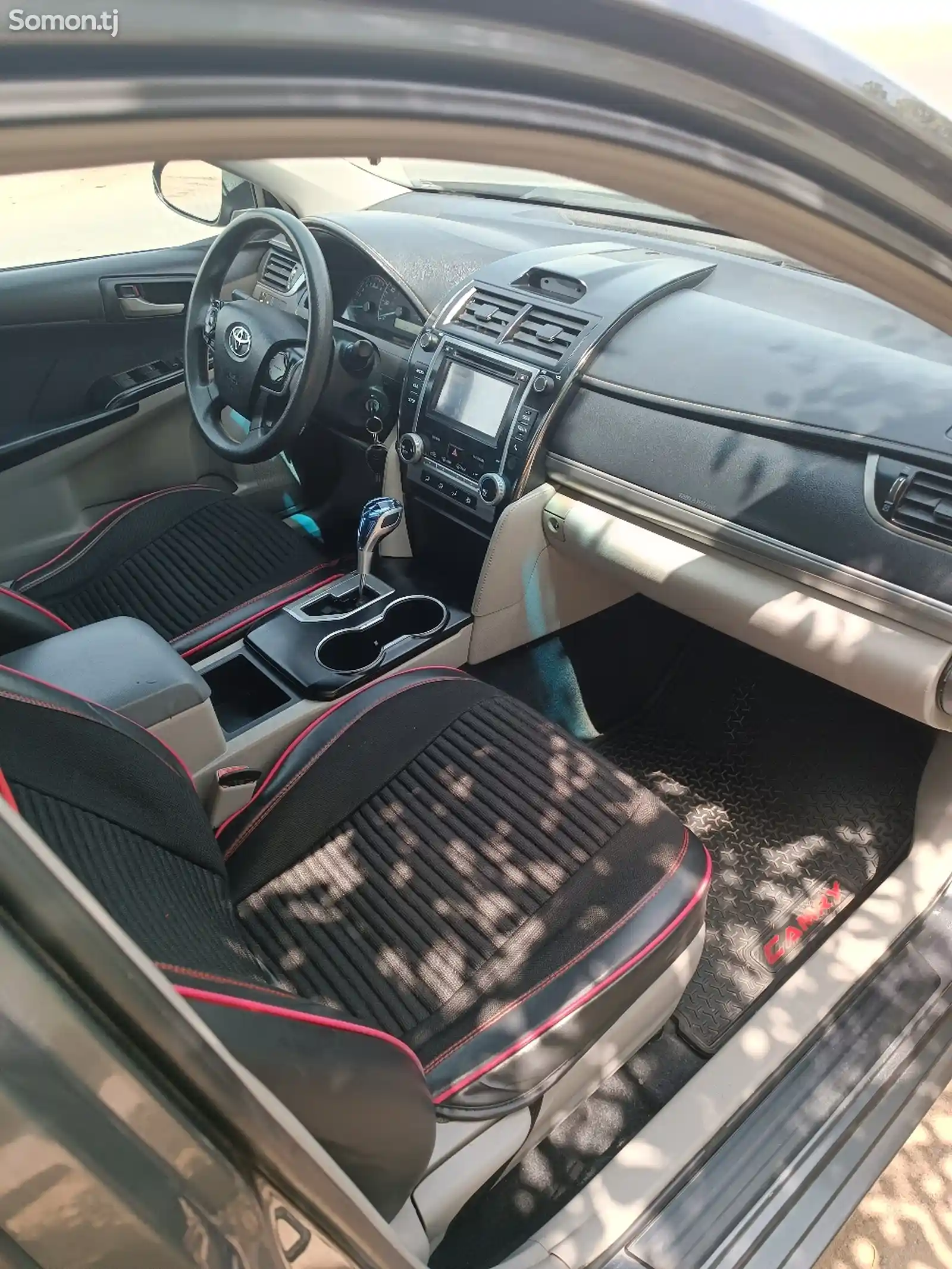 Toyota Camry, 2012-8