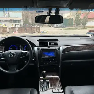 Toyota Camry, 2016