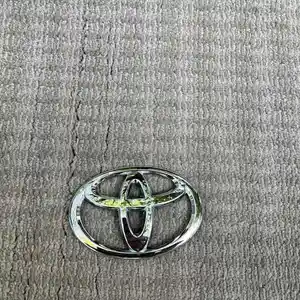 Знак Багажа Toyota Corolla