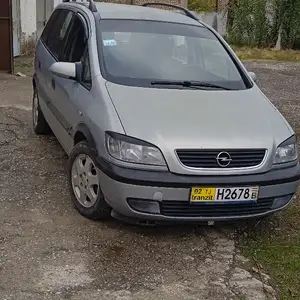 Opel Zafira, 2000